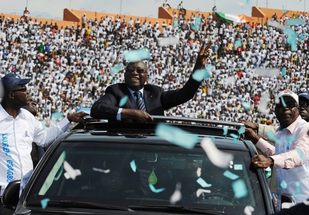 Meeting de fin de campagne de LMP / Laurent Gbagbo :	’Certains nous avaient déjà enterré… mais demain, nous gagnerons les élections !’’